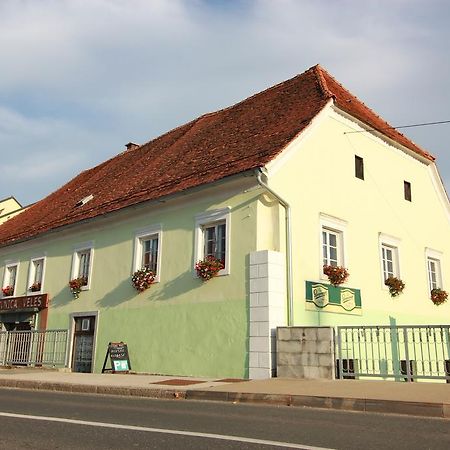 Guesthouse Veles Slovenska Bistrica Eksteriør bilde
