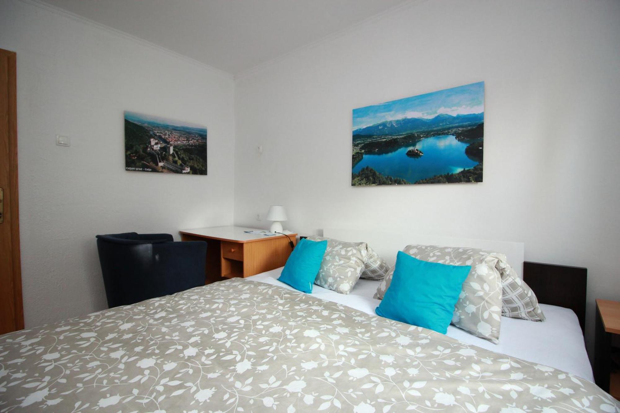 Guesthouse Veles Slovenska Bistrica Rom bilde