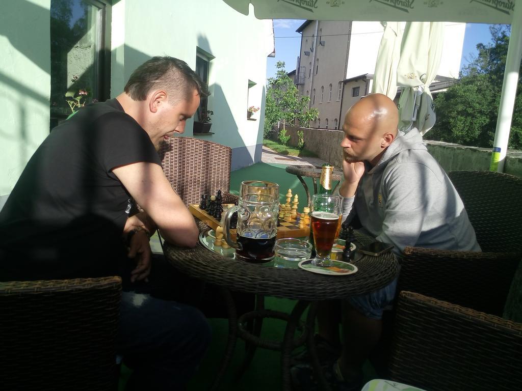 Guesthouse Veles Slovenska Bistrica Eksteriør bilde