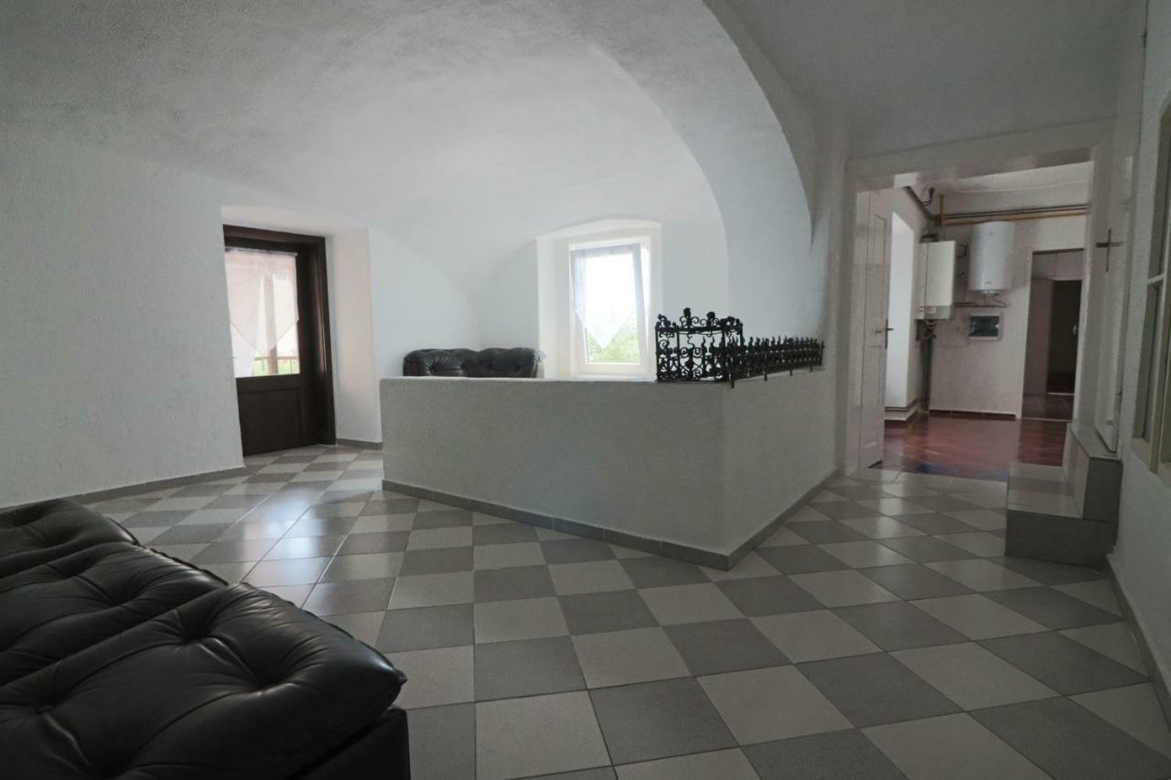 Guesthouse Veles Slovenska Bistrica Eksteriør bilde
